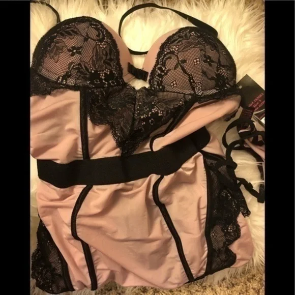 Plejue Intimates Set - Picture 1 of 1